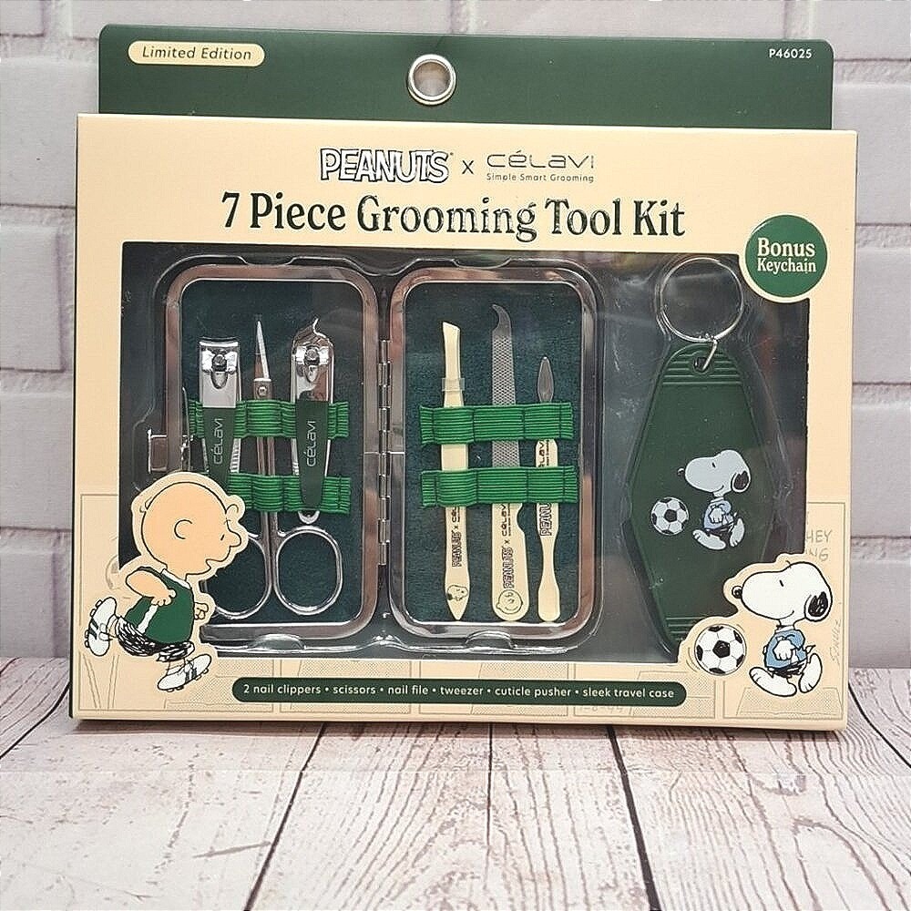 Peanuts x Celavi Snoopy 7 Piece Grooming Tool Kit Soccer Green P46025 NEW